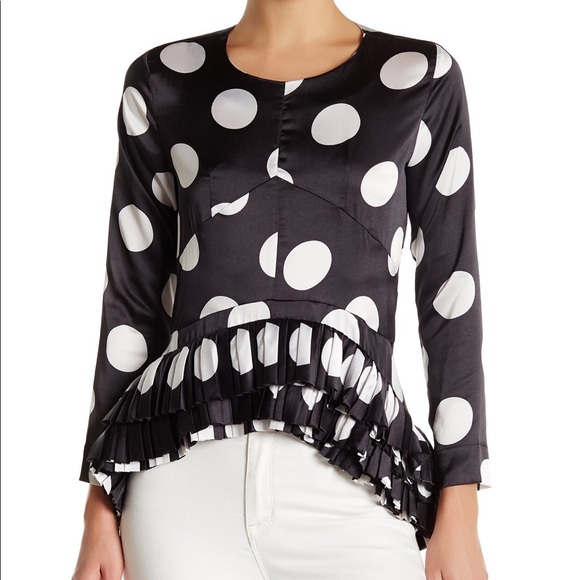 Gracia Black Polka Dot Hi-lo Pleated Blouse - Picture 2 of 11